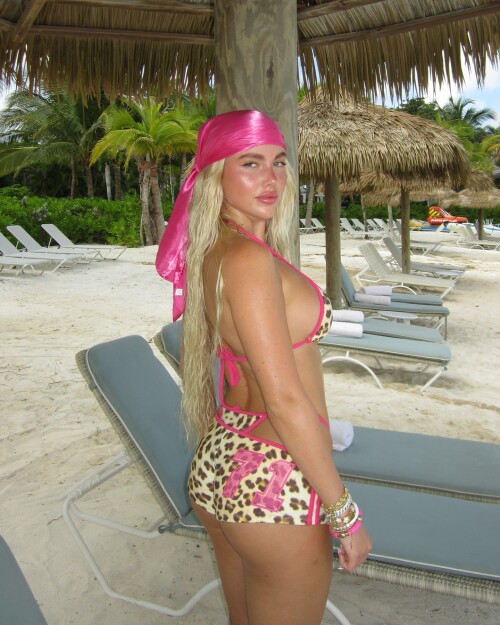 alexatiziani 3552047555741777779 2025 01 23f59c0dd6050cd94b