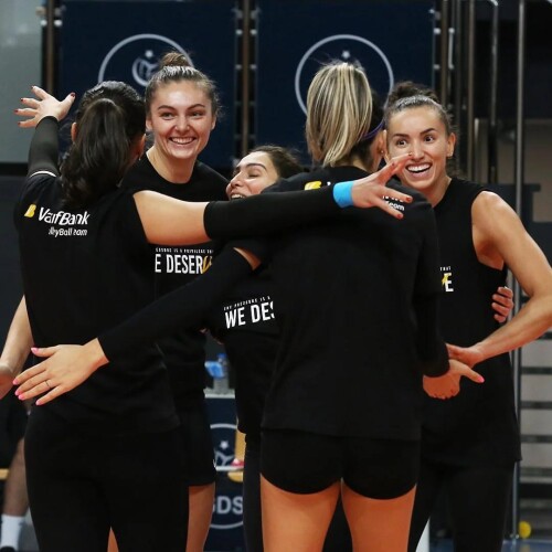 alexia carutasu v0 telxm2dpmxrf17487a9a3d0d66ef6