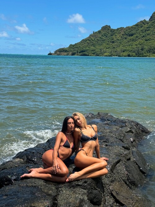 alexisren_1749322571_3649904732585722590_28656806dfc7f99aeb45e967