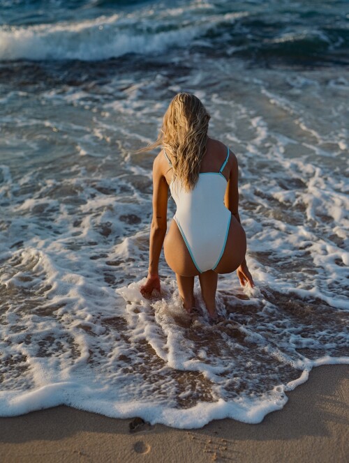 alexisren 1749322571 3649904732594197638 28656806bdf0837c62f6b39e