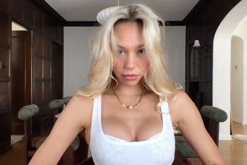 alexisren 1752774820 3678864294360793692 2865680601c22886255c4c8b