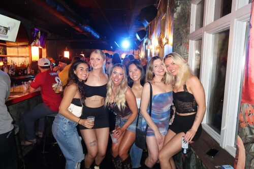 alexiss.pearsonn photo DPeaHFkgKkI 20251006 175058 560357759092287cdd6c42dc9