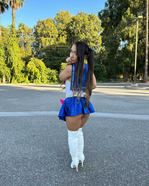 alianaaah 09ba4d937bd14696afce459c2a8579cacf5aa5c075e444bf