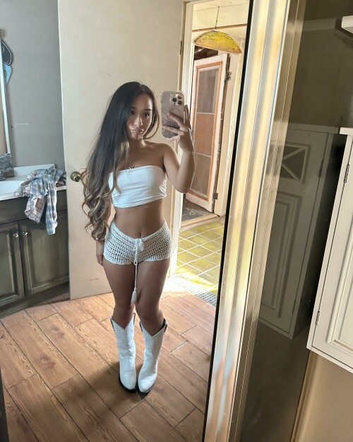 alianaaah d719914979e145f089c93b6db1a19412e00e34cdca5b9d92