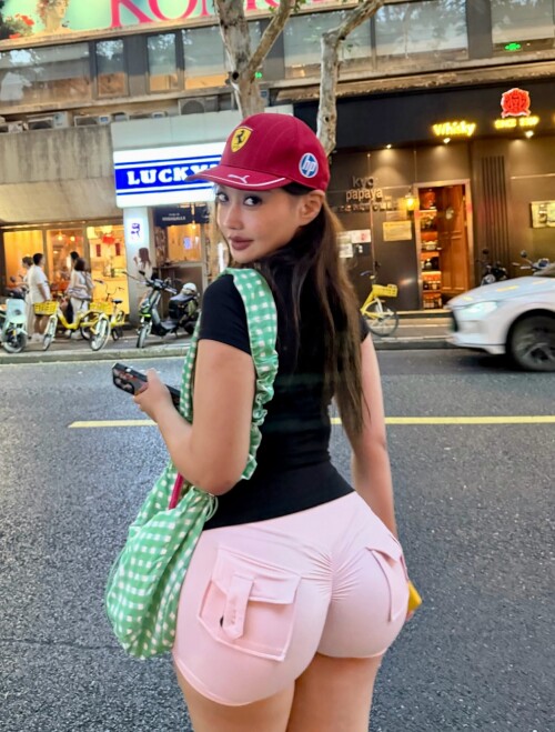 alibaby131 DMp4ngfyuYt 1629facee8b6c348f