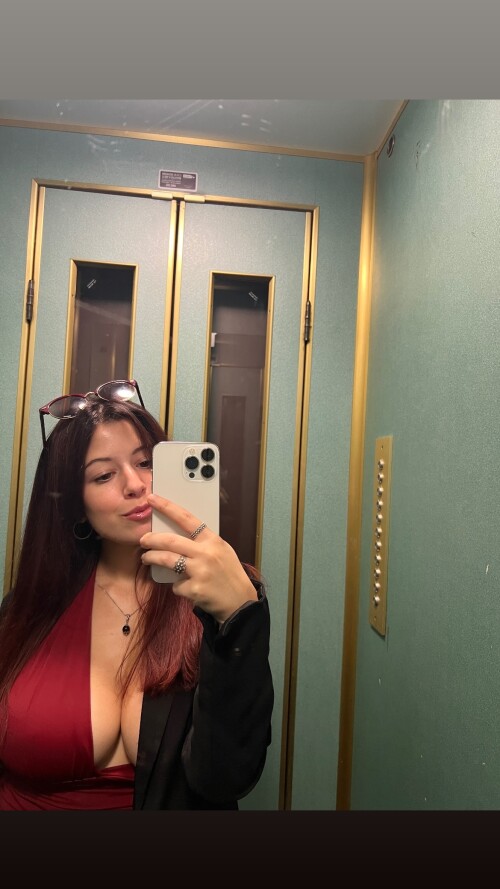 alicefogu 1728732708648ae5eaa25f96797c5