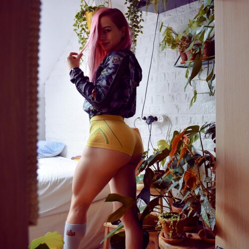 aline dessine CClkMa8hHrO 17ed1af89c7ea8f3e