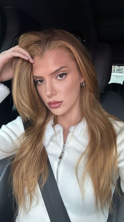 alissaviolet RDownload61b54cfdaff21875