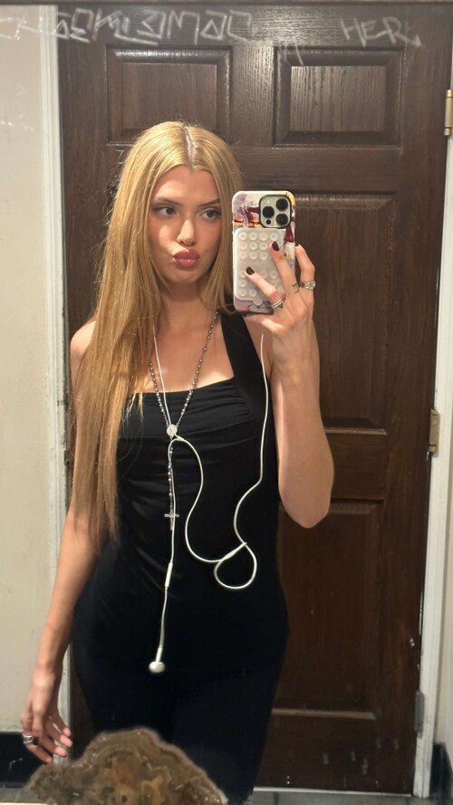 alissaviolet RDownload6b07aeff31b83dfa