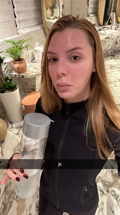 alissaviolet RDownload7205fe5f3364fa22