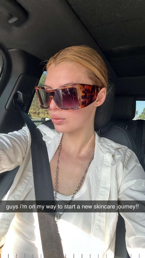 alissaviolet RDownloadb77e7a4ac25e01f6