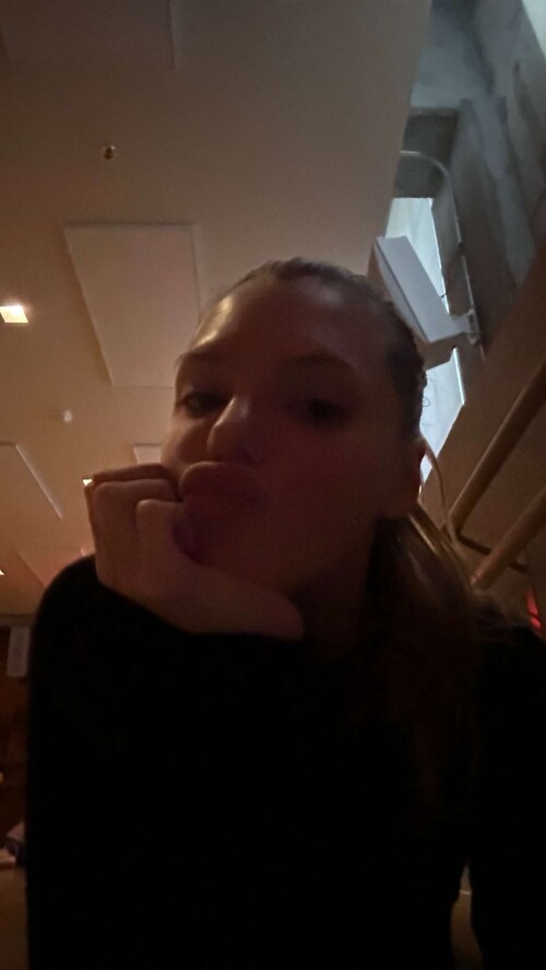 alissaviolet RDownloadbe454371e68c3929