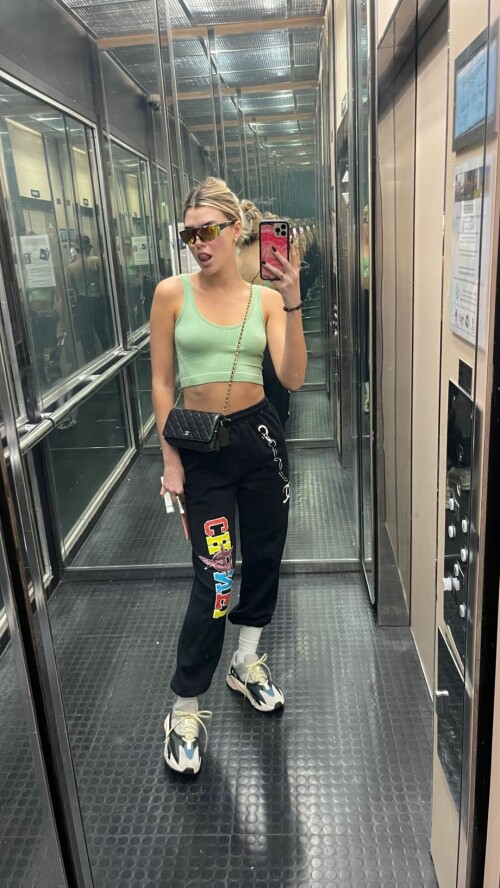 alissaviolets instagram 2022 6 9 story