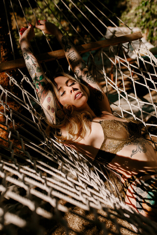 alysha nett 136small