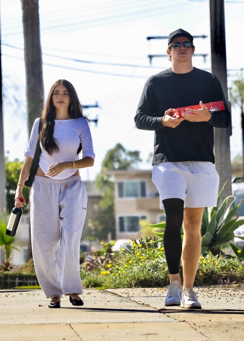 amadbwhitesdreds 98fbac7d3745a34d5