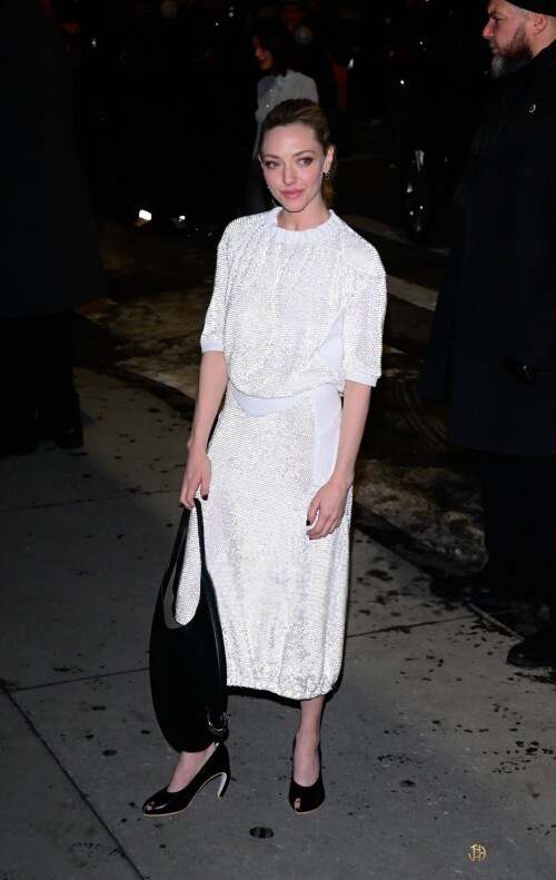 amanda 129d00964fb0d50107