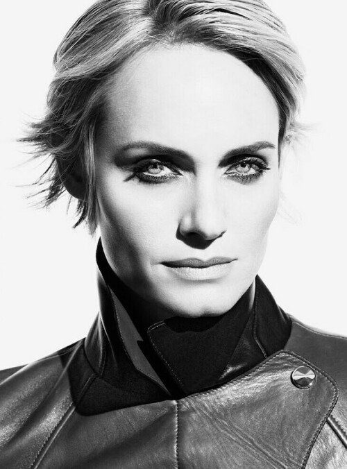 amber valletta 1009
