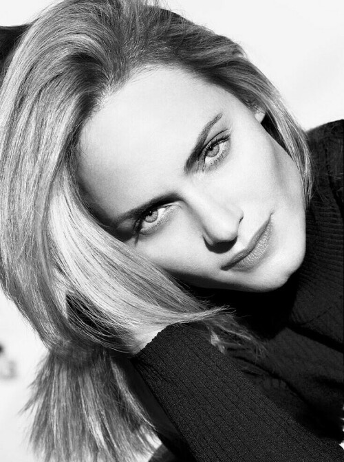 amber valletta x