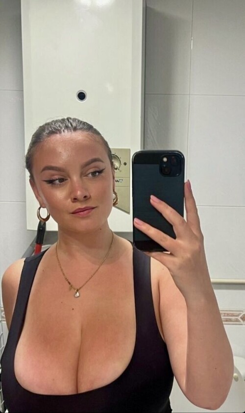 amy quesada getgood 0007 600pxa992643c674e2bf1