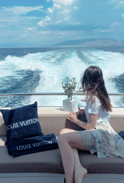 ana d armas 2023 06 12T0249117d57db2c77aac885