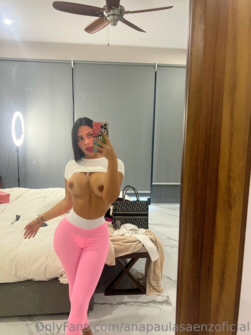 anapaulasaenzoficial_004402865b7d70d97a46a.jpeg