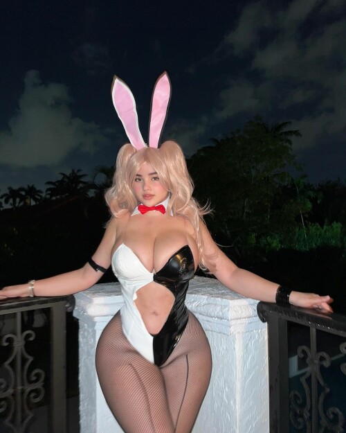 anastasiya kvitkopCzFDVjKP0yB25b76c400555b4a9d