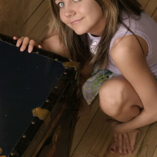 andipink03352-lg28a95e89e357bcc0