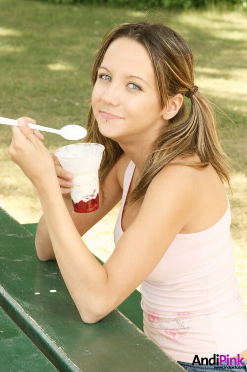 andipink12069 lg6c77377cb581fbf1