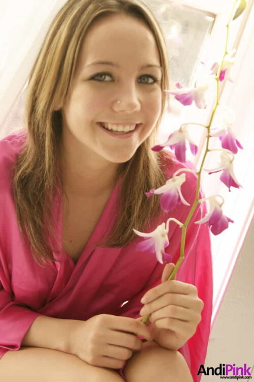 andipink13596 lg02f2e43495f8f76c