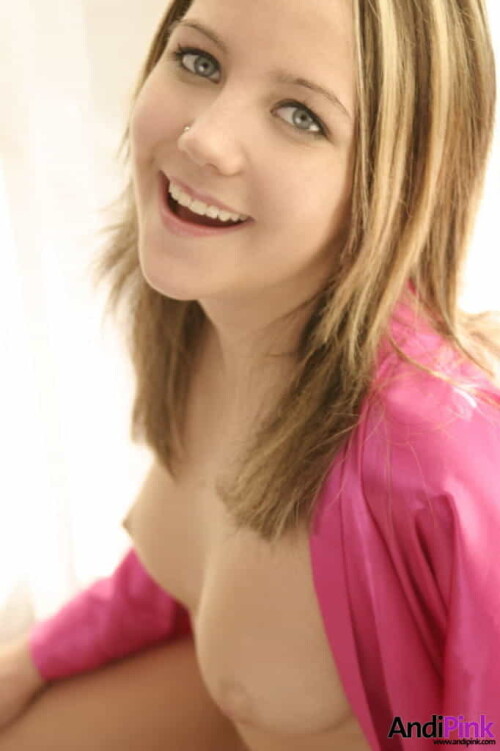 andipink13701 lg659e21c55a0625b1