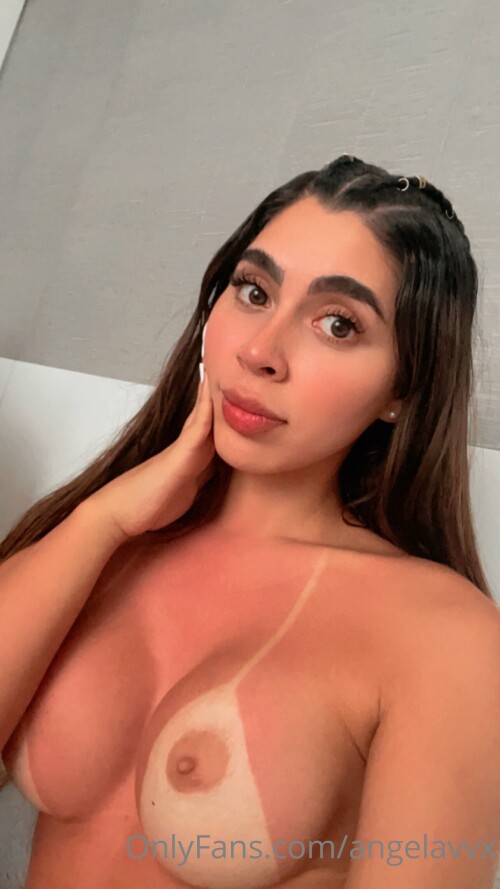 angelav01 000274fa4eadb85c100f1