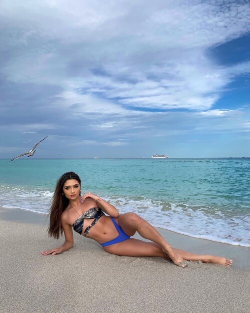 angelica 440f55f822efc75f0e