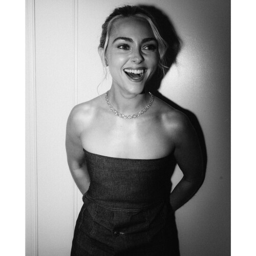 annasophiarobb 20250808 00027f2269dd45bc8f36