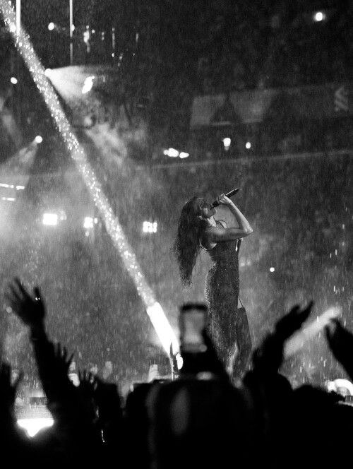 anonimostory.com Instagram dualipa 3662720426459943451 1233119525cfcc522f37e015