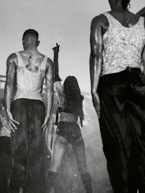 anonimostory.com Instagram dualipa 3662720426535470655 1233119526e458bfb42eb7c5