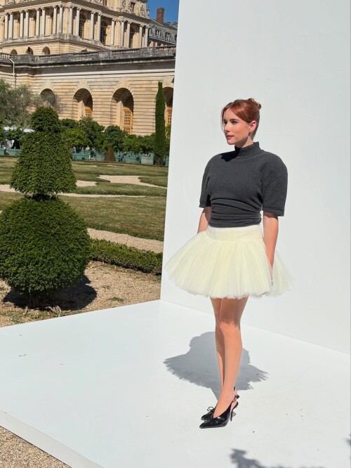 anonimostory.com_Instagram_emmaroberts_3666345333048525397_1837076327a2b464ab5e0529afab6525aa9d61f0