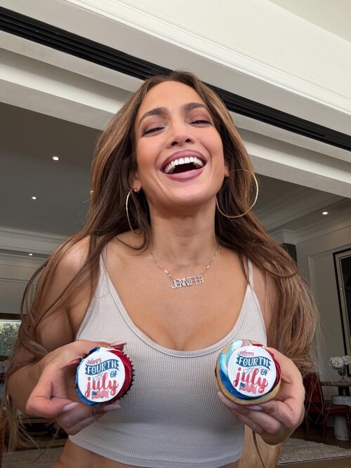 anonimostory.com Instagram jlo 3669747469185466765 305701719049d4cf98cc96c3e