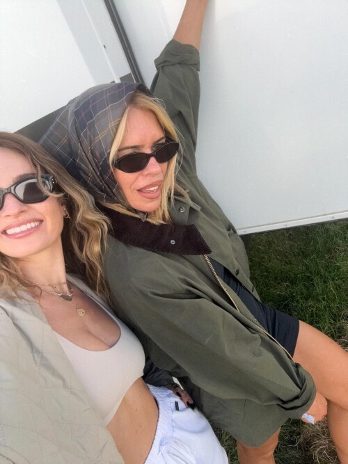 anonimostory.com Instagram lilyjamesofficial 3665910051785151629 141562135817b8111932227004a411b83eb