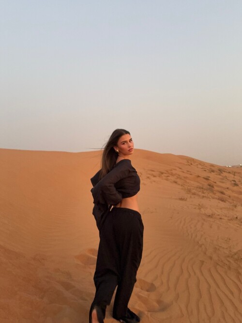 anonyviewer.com Instagram leahhalton 3709069683607039783 12549600251e4c813ec18b6fd0