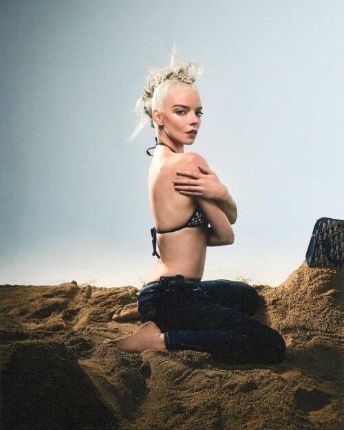 anyataylorjoy 386856176 260743319731883 4651598755362781826 n1cb27a5ab6d53755