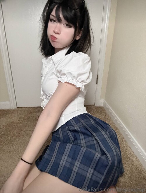 april ppv 1655fd3f9936519aa2