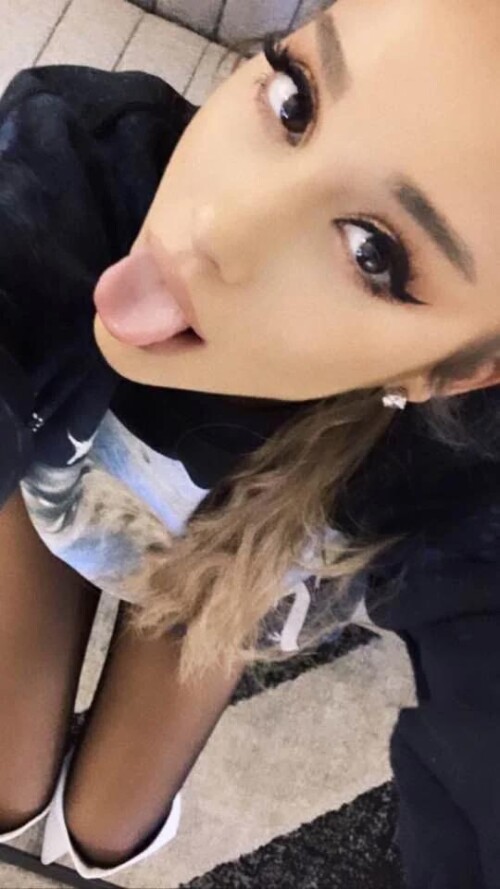ariana grande v0 43oy6btew6id11ea5910ade61272e