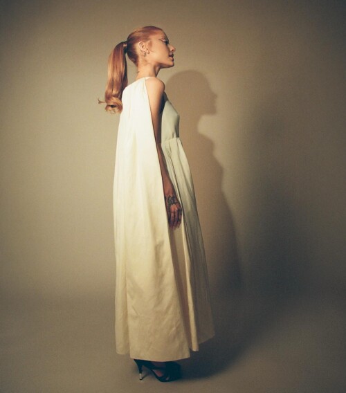 arianagrande RDownload30262740201ce562