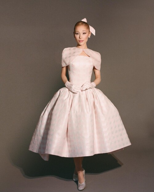 arianagrande 1731275623 3498515956375533921 771969618a6ed37c14626b7