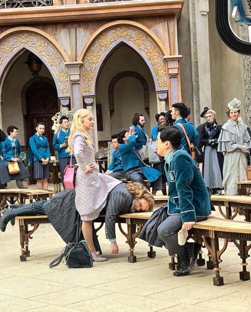 arianagrande 1732894090 3512092638595802523 7719696bc53d7cf6723fb0c