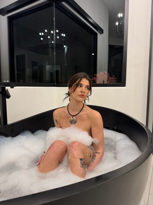 arikytsya 4851269990519 source 258cbb76e330f259fd