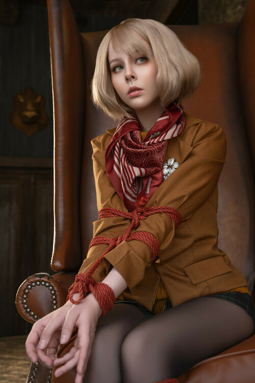 ashley graham cosplay by disharmonica dfxmzc1