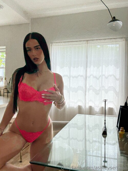 ashleyserrano 3973612878 sourceaf1833e152ffc4eb