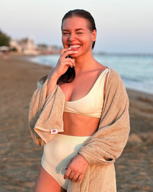 asmuskristina 06 08 2023 0002878133c2a5798591