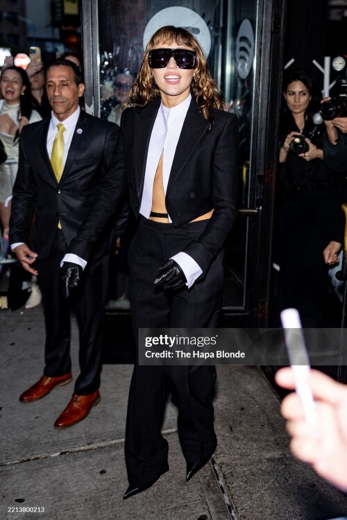 NEW YORK, NEW YORK - MAY 06: Miley Cyrus is seen in Chinatown on May 06, 2025 in New York City. (Photo by The Hapa Blonde/GC Images)